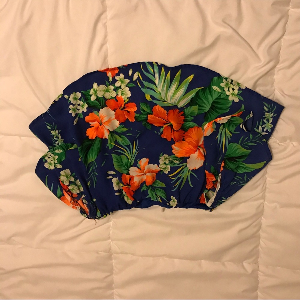 Blue floral crop top